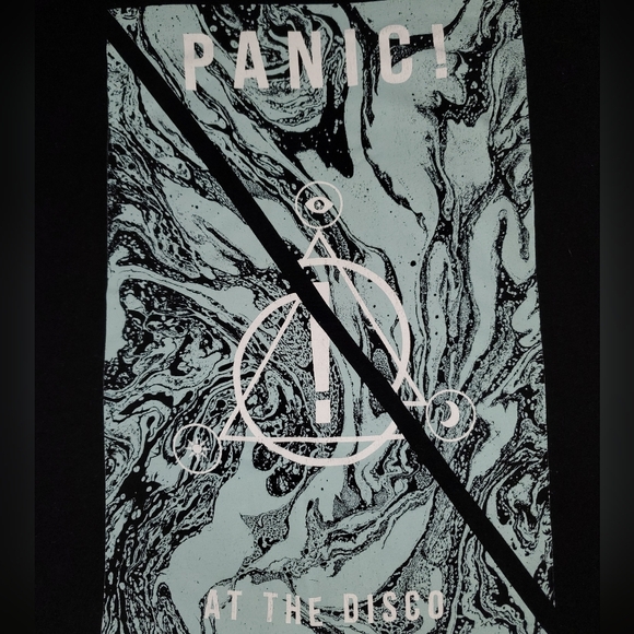 Panic! At The Disco 2018 Tour Shirt - Size Medium - Picture 2 of 4